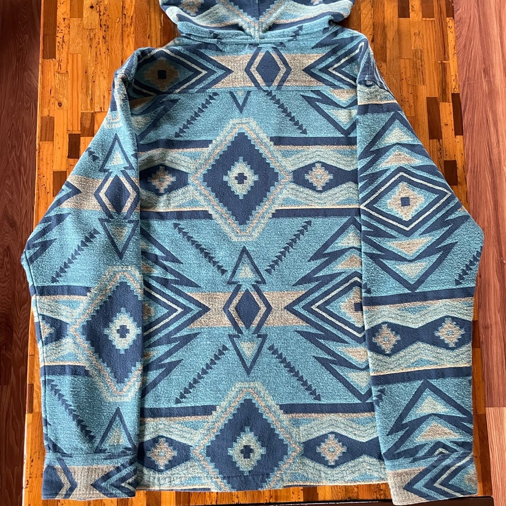 Faherty Poncho - Picture 11 of 14